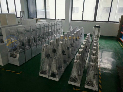 测试服装纽扣拉力的仪器