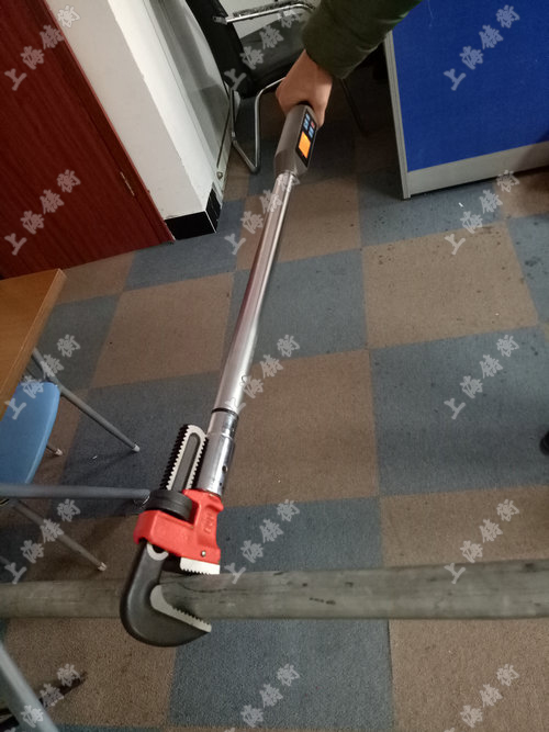 管钳式数显扭力扳手图片